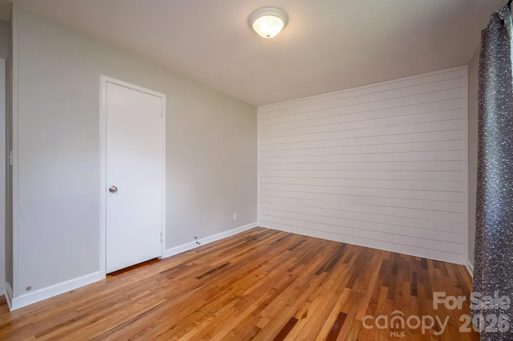 41 Trowbridge Lane Brevard, NC 28712