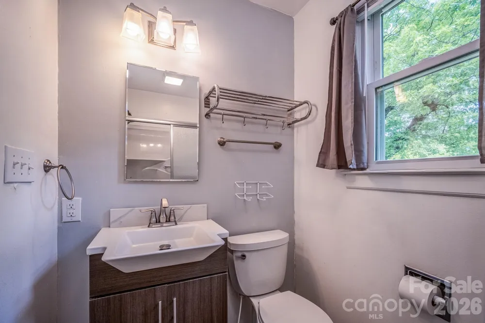 41 Trowbridge Lane Brevard, NC 28712