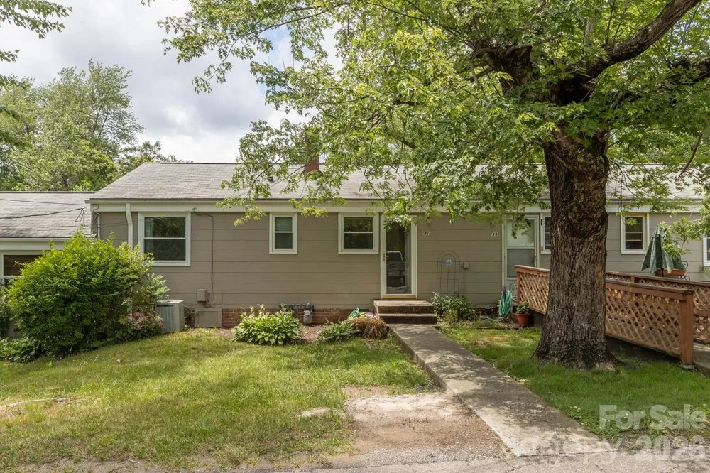 41 Trowbridge Lane Brevard, NC 28712