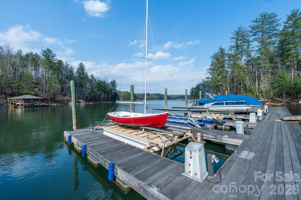 40 Turtle Head Drive Nebo, NC 28761