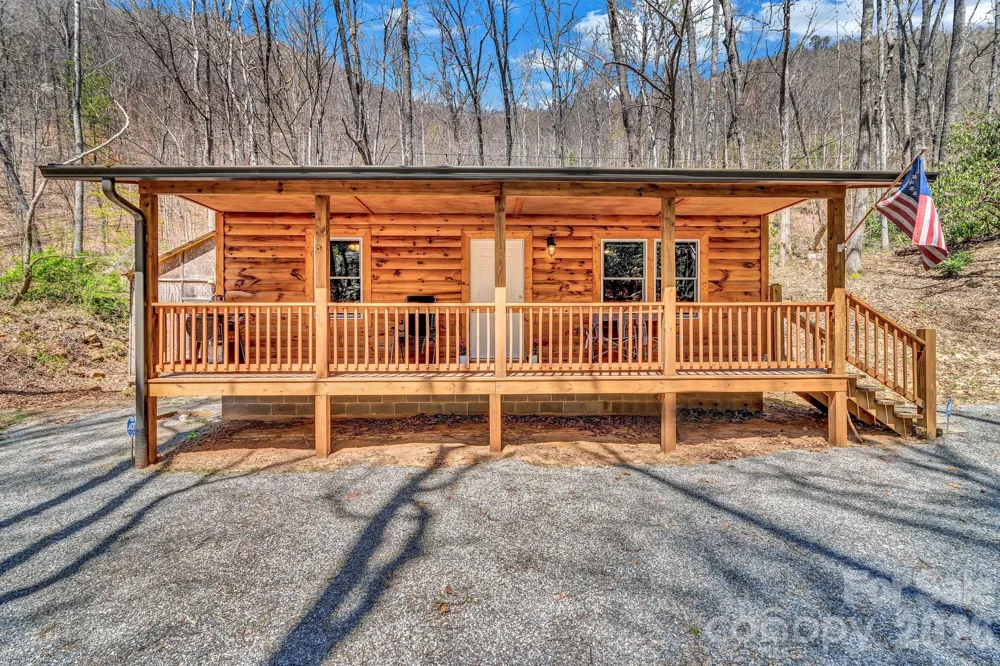 1100 Panther Branch Road Canton, NC 28716