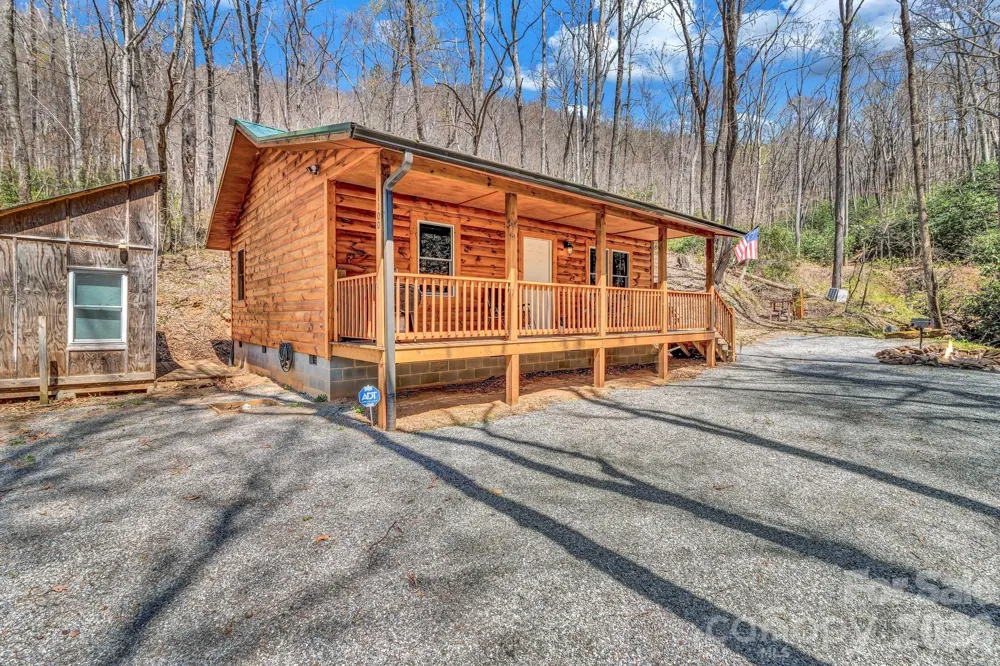 1100 Panther Branch Road Canton, NC 28716