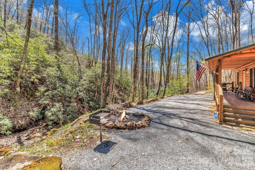 1100 Panther Branch Road Canton, NC 28716