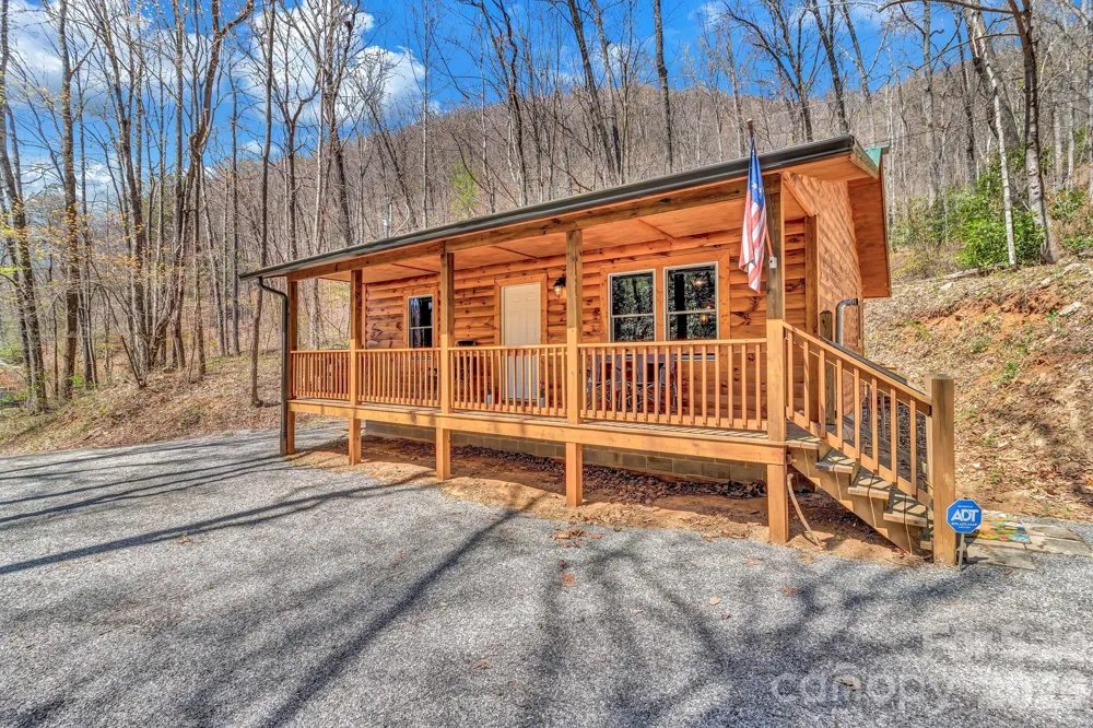 1100 Panther Branch Road Canton, NC 28716