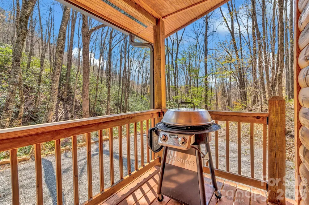 1100 Panther Branch Road Canton, NC 28716