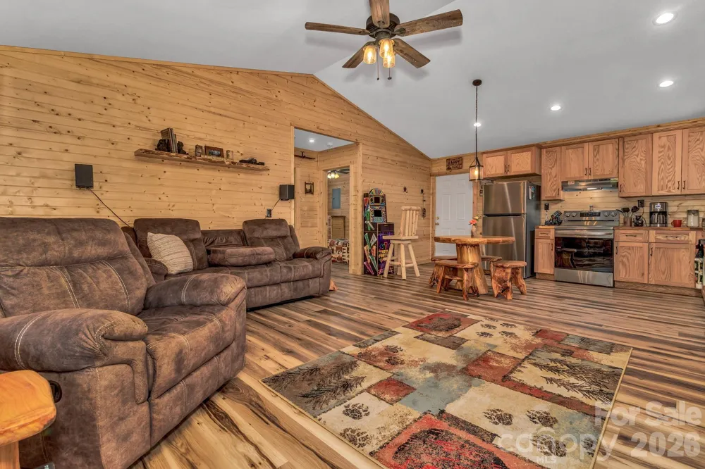 1100 Panther Branch Road Canton, NC 28716