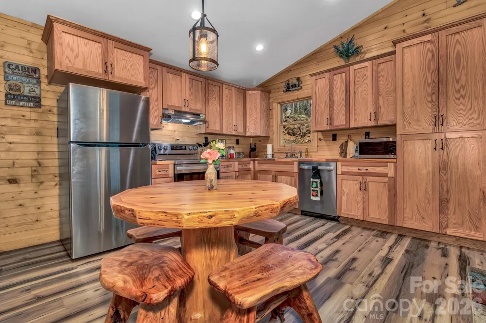 1100 Panther Branch Road Canton, NC 28716