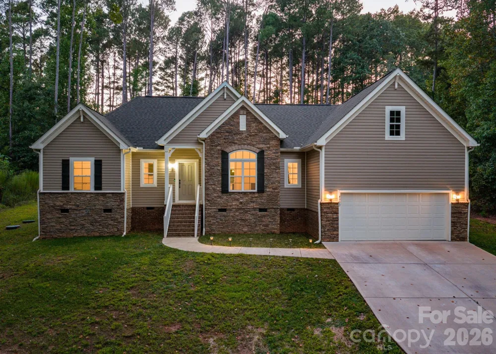 4903 Rio De Luna Hickory, NC 28601