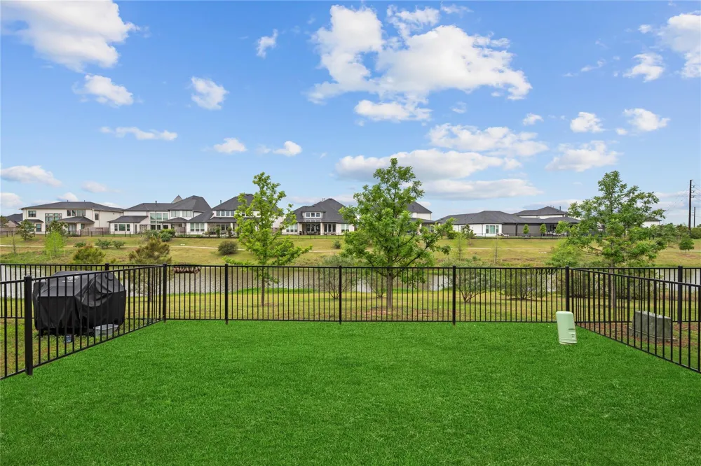 5534 Amber Brook Lane Fulshear, TX 77441
