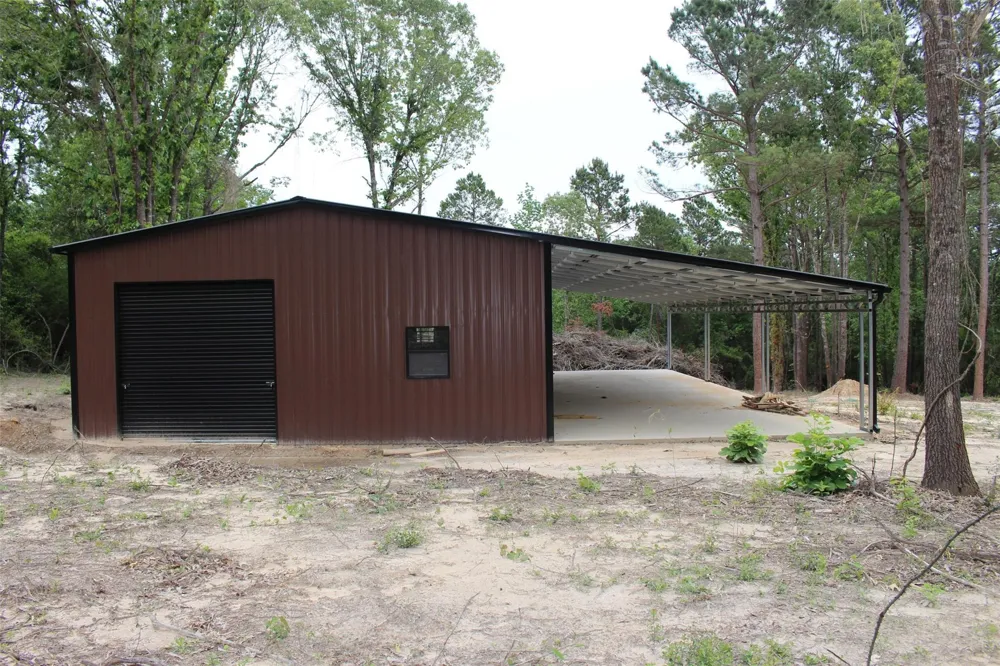 32 County Road 2170 Grapeland, TX 75844