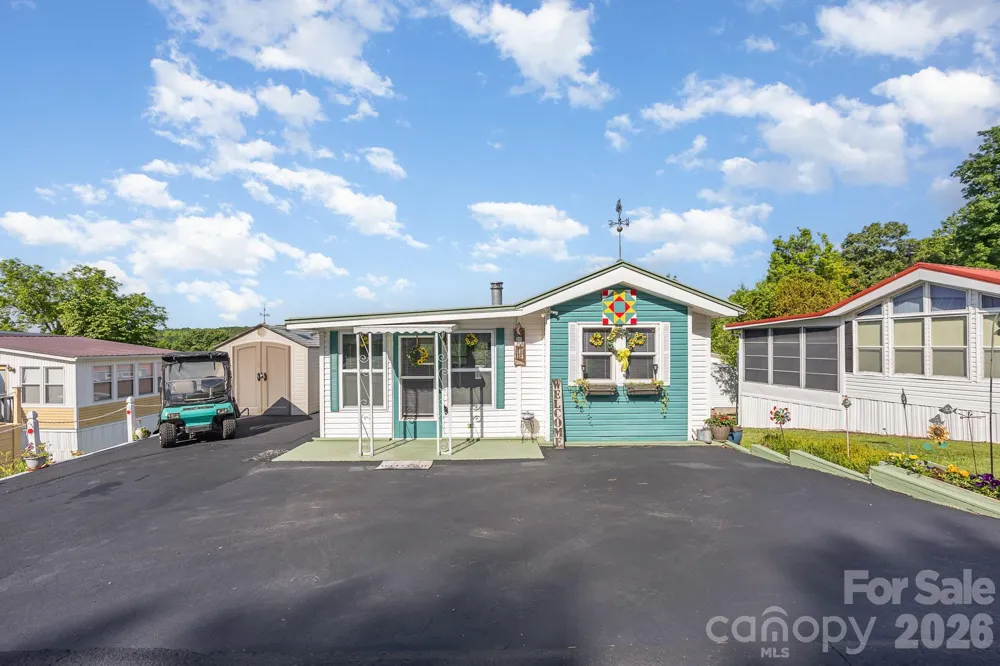125 Maple Street New London, NC 28127