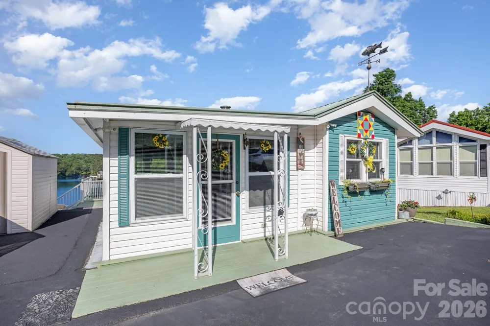 125 Maple Street New London, NC 28127