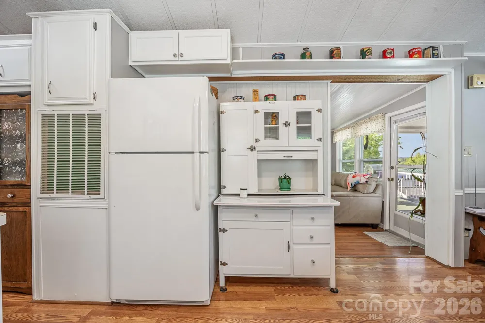 125 Maple Street New London, NC 28127