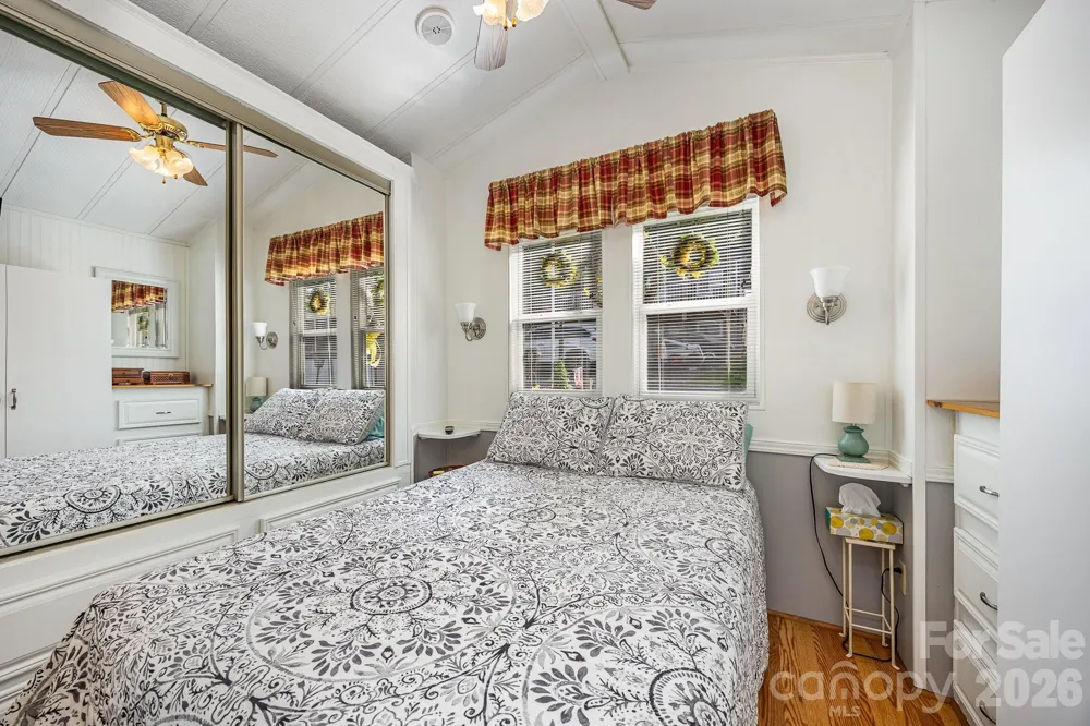 125 Maple Street New London, NC 28127