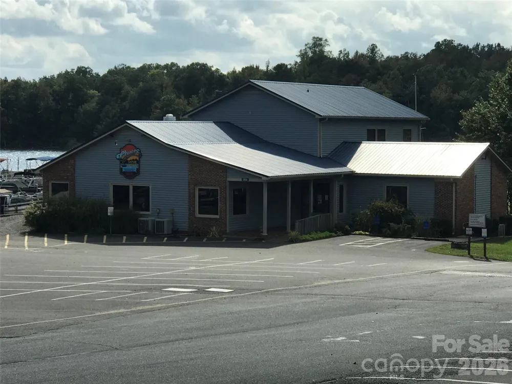 125 Maple Street New London, NC 28127