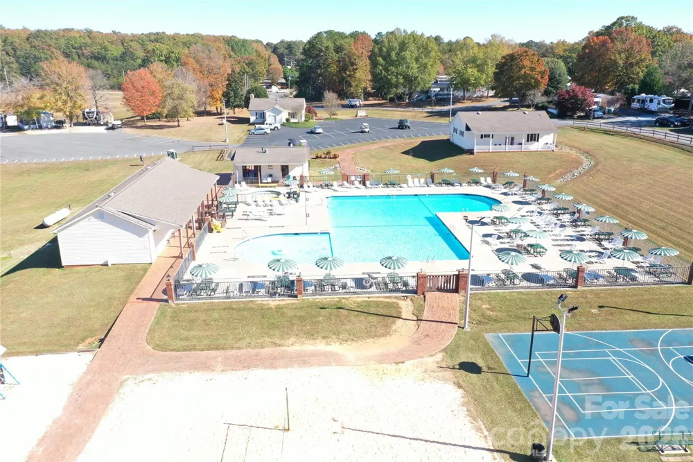 125 Maple Street New London, NC 28127