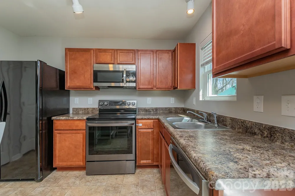 501 Caden Village Circle Lexington, NC 27295