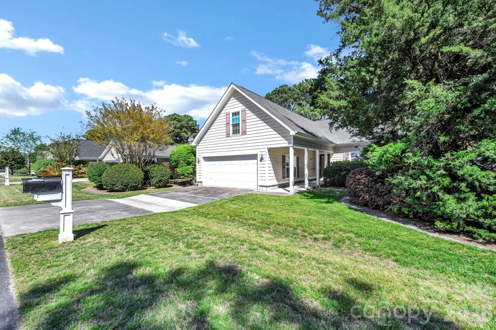 4979 Glen Cove Drive Southport, NC 28461