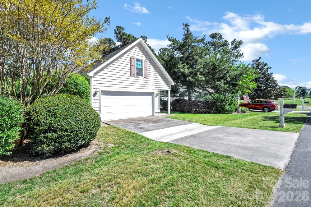 4979 Glen Cove Drive Southport, NC 28461