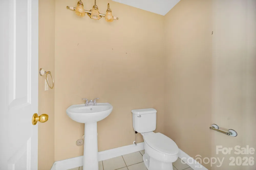 4979 Glen Cove Drive Southport, NC 28461