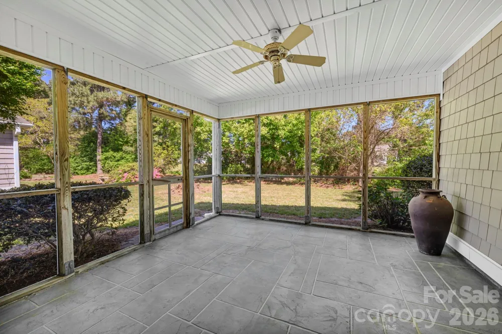 4979 Glen Cove Drive Southport, NC 28461
