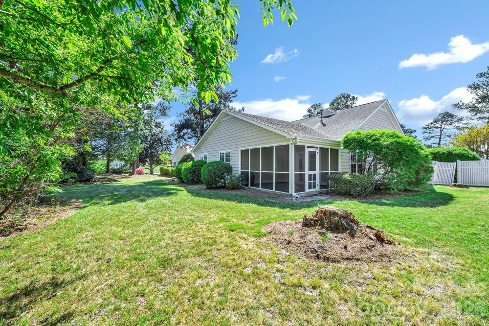 4979 Glen Cove Drive Southport, NC 28461