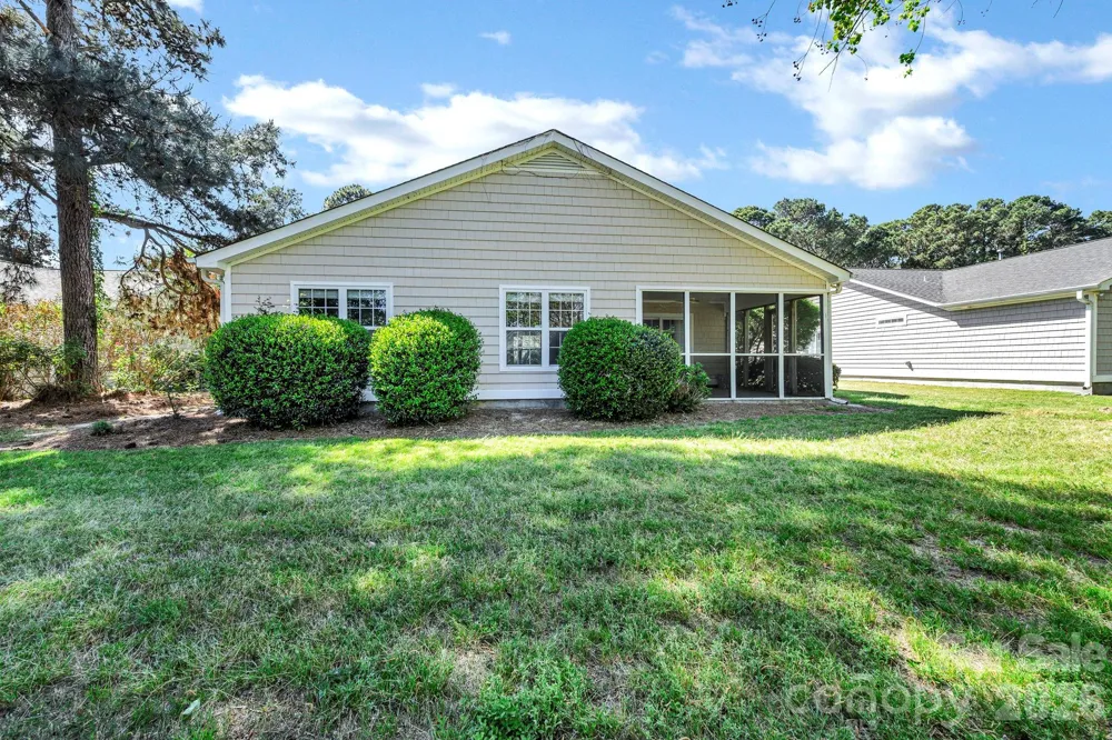 4979 Glen Cove Drive Southport, NC 28461