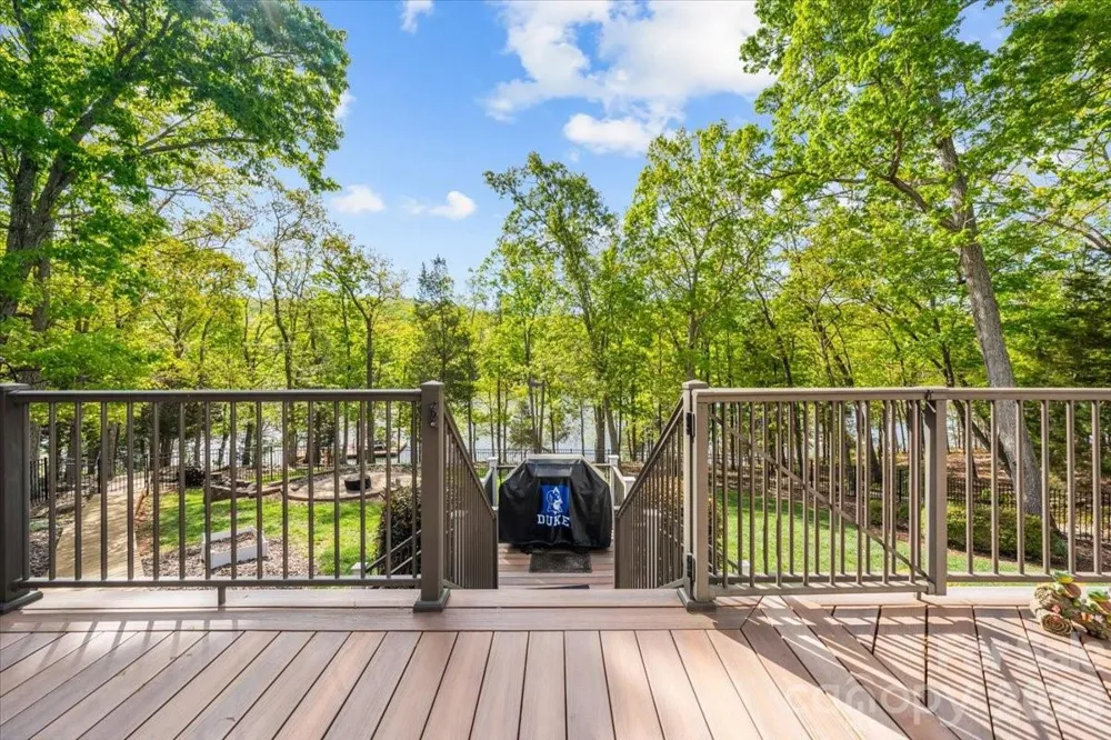 135 Harbor Drive W Lexington, NC 27292
