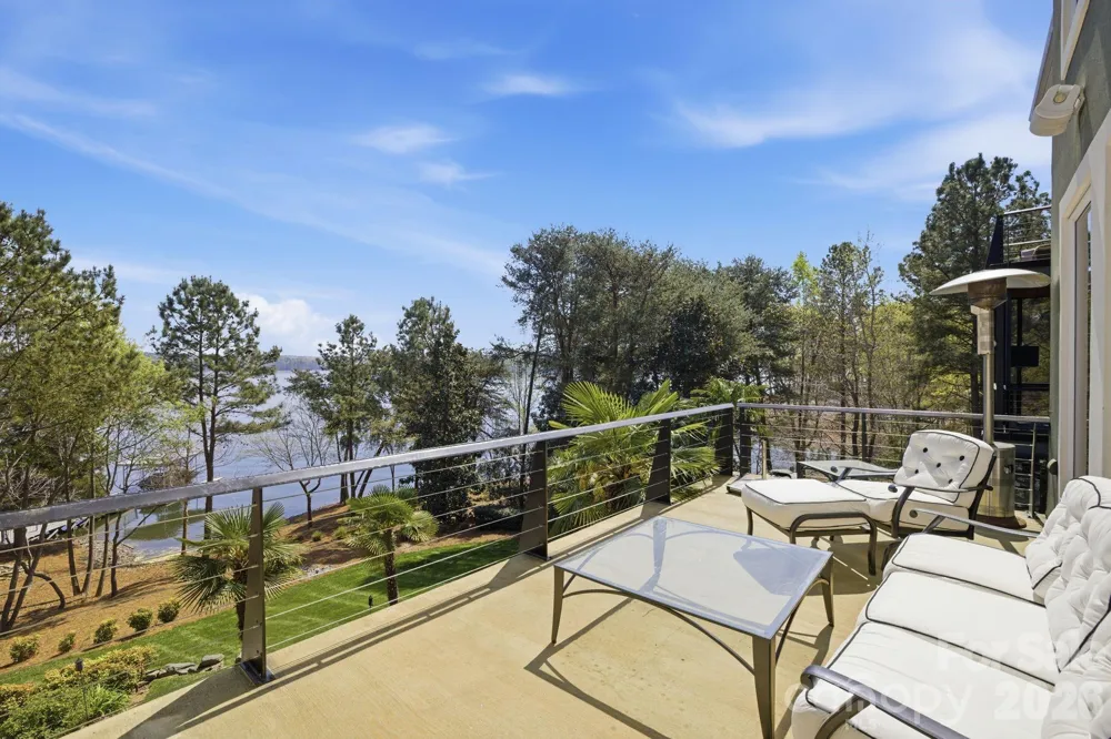 158 Printers Lane New London, NC 28127
