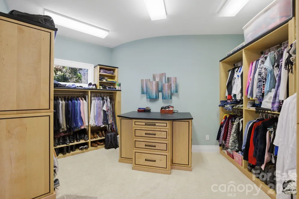 158 Printers Lane New London, NC 28127