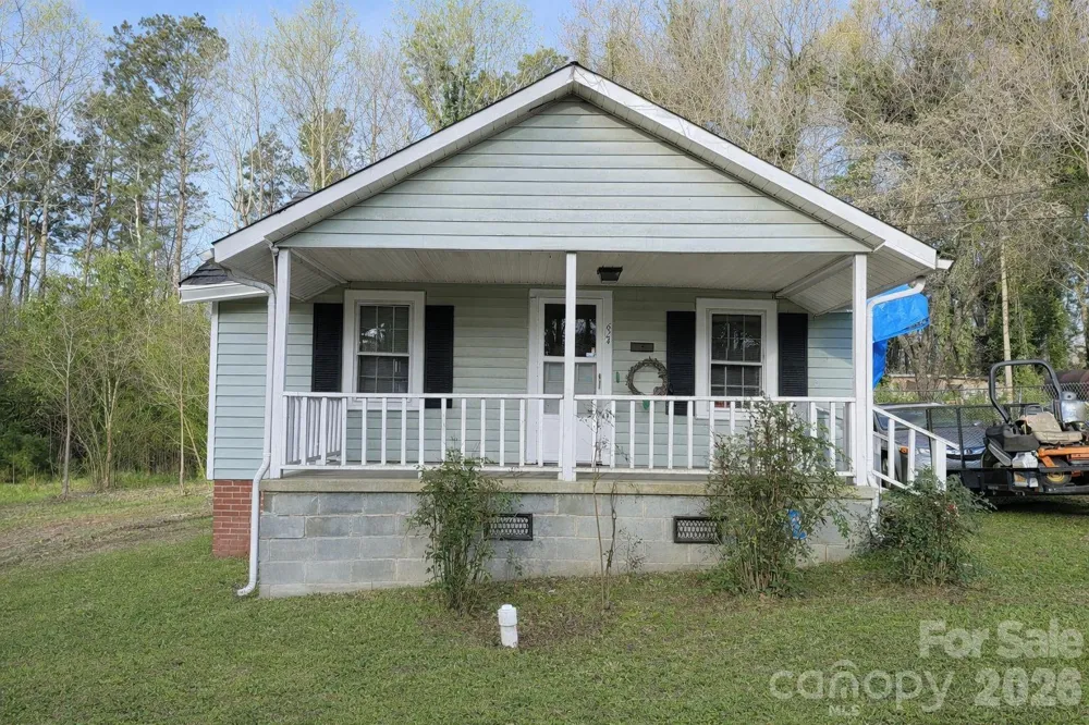 624 Blue Street Troy, NC 27371