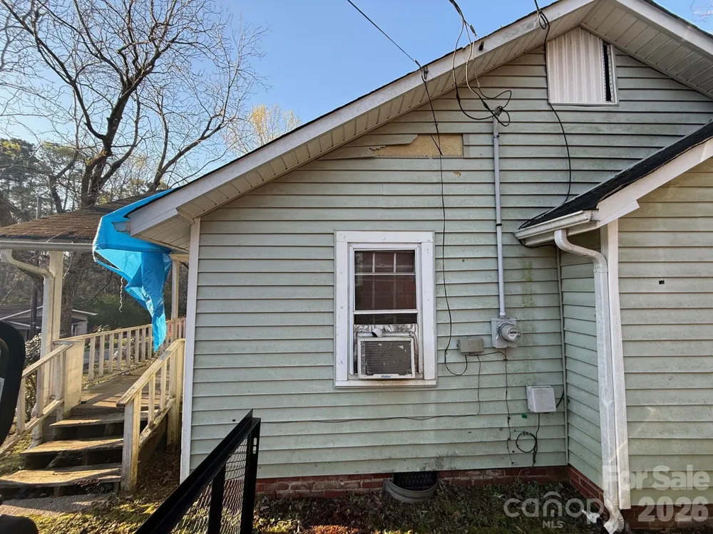 624 Blue Street Troy, NC 27371