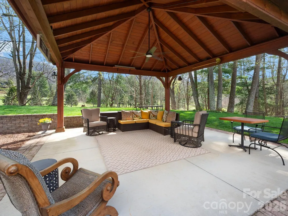 223 Fairway Terrace Canton, NC 28716