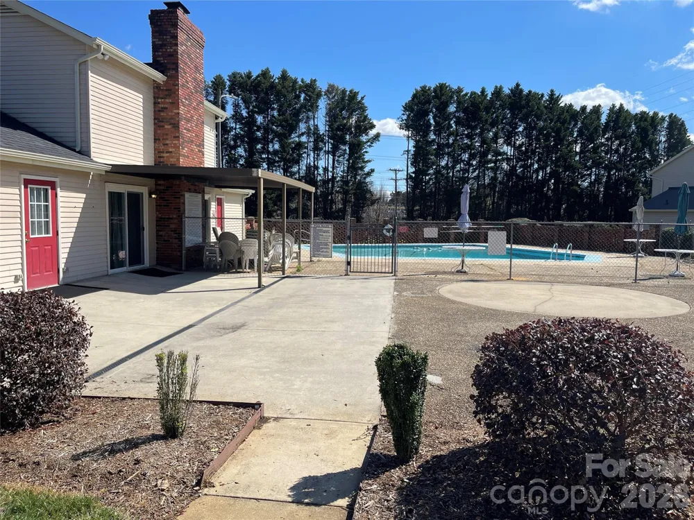 2705 Center Street #36 Hickory, NC 28601