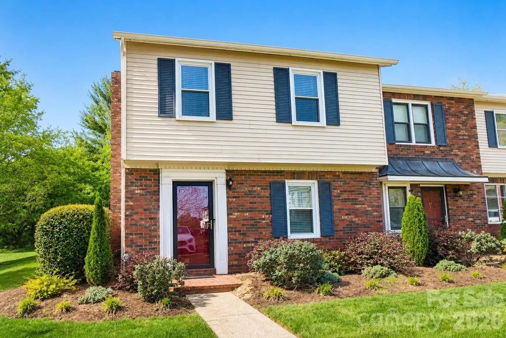 2705 Center Street #36 Hickory, NC 28601