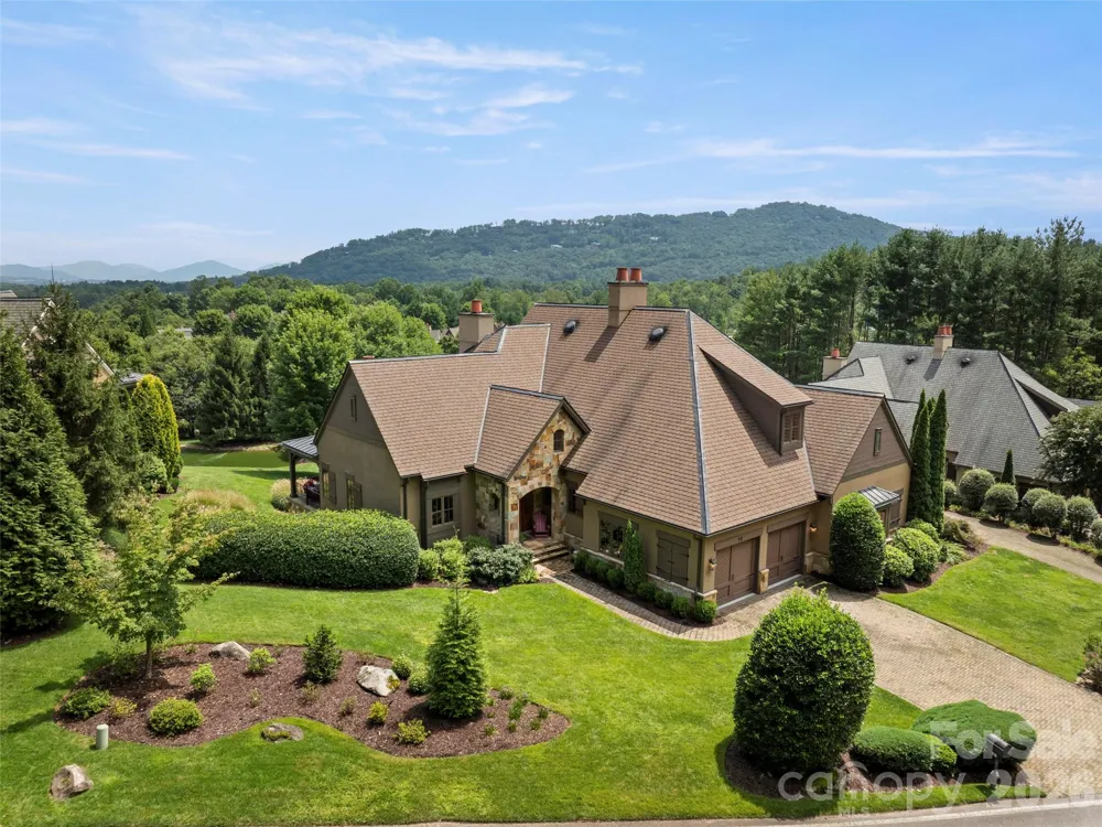12 Windelsham Way Arden, NC 28704