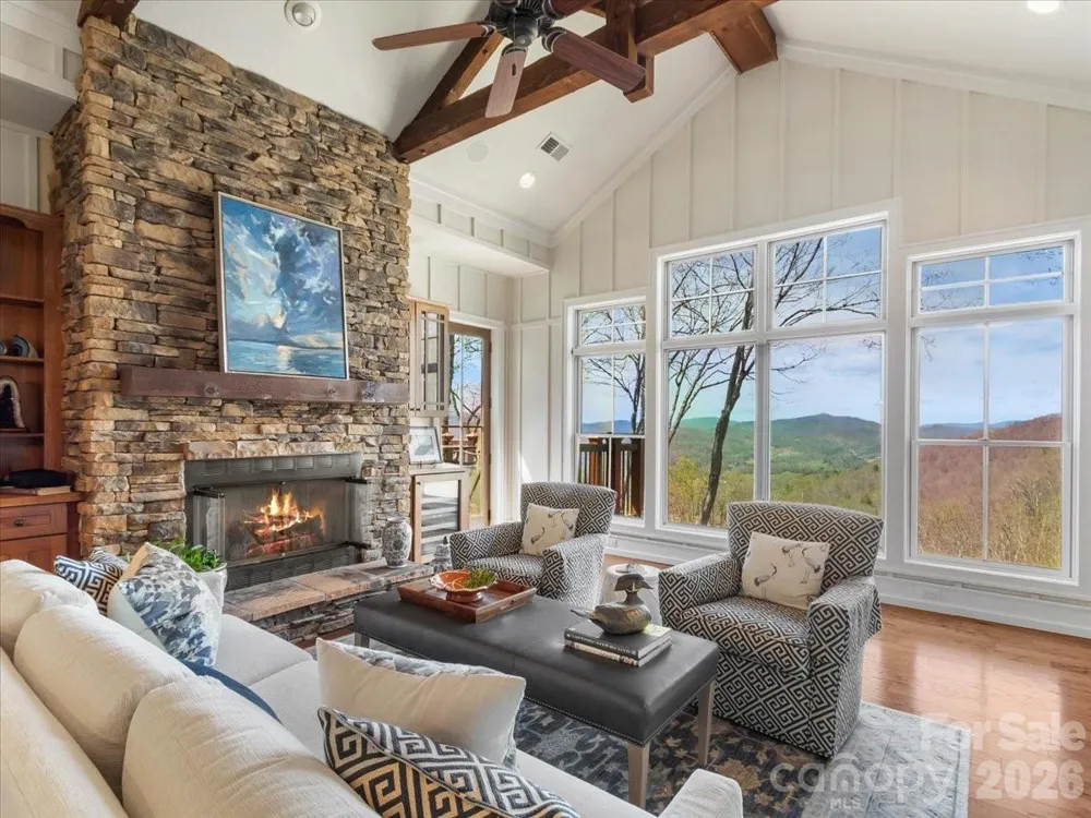 45 Creekside Way #I301 Burnsville, NC 28714