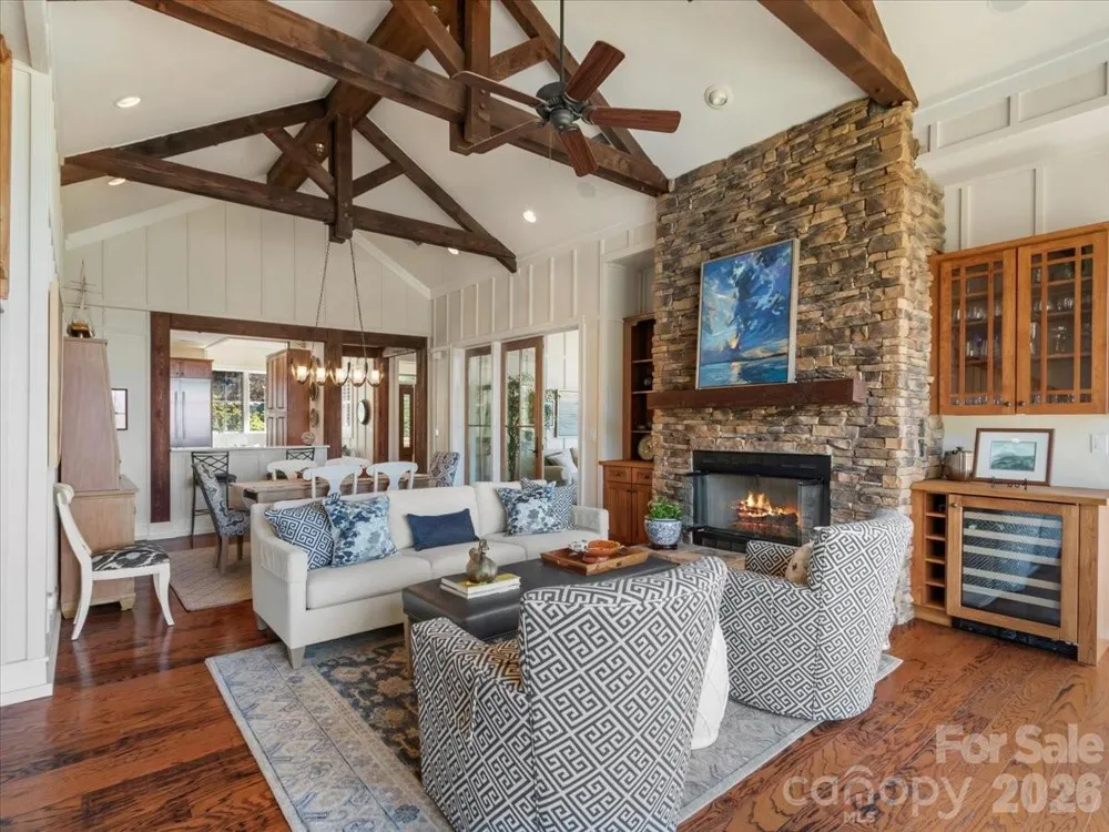 45 Creekside Way #I301 Burnsville, NC 28714