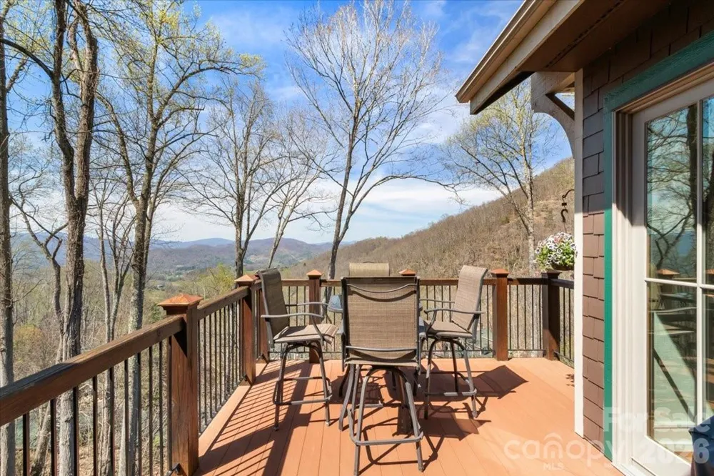45 Creekside Way #I301 Burnsville, NC 28714