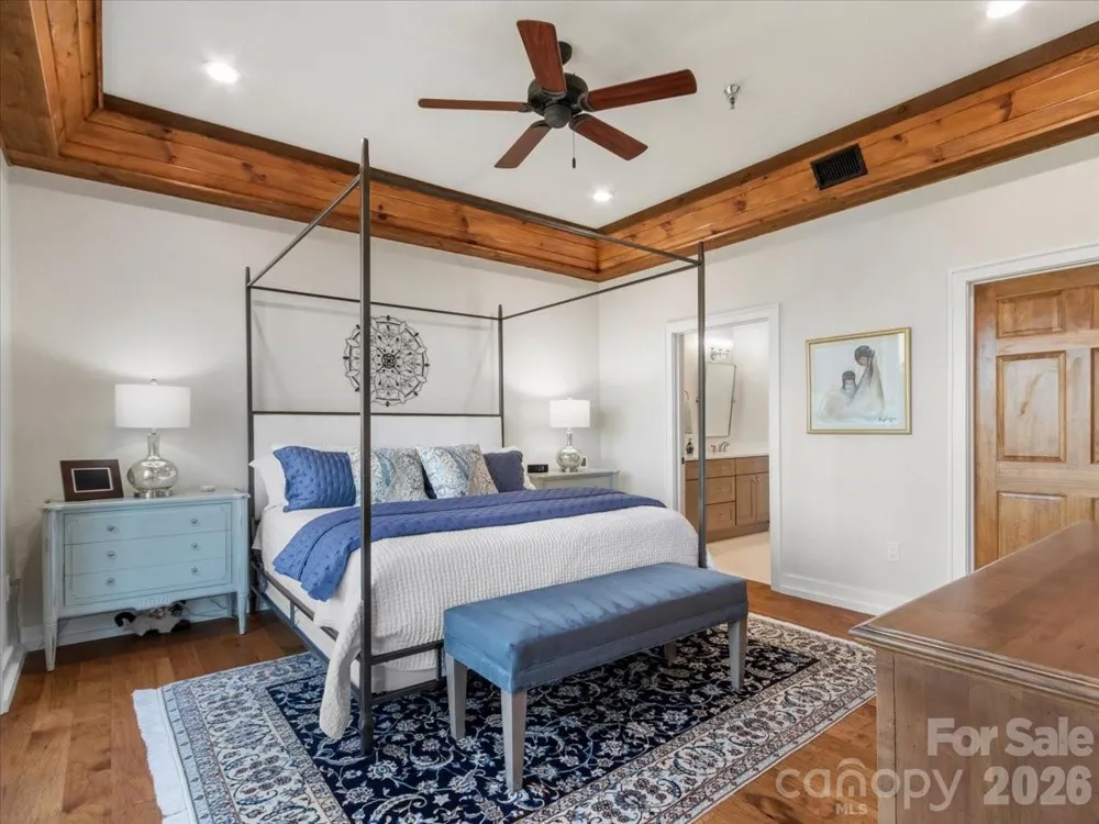 45 Creekside Way #I301 Burnsville, NC 28714