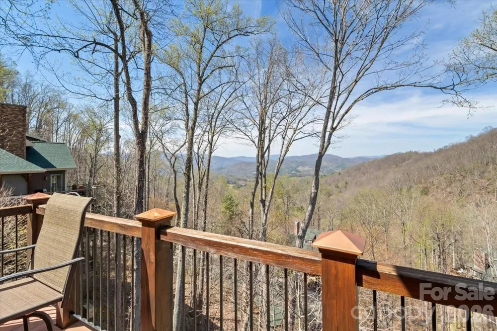 45 Creekside Way #I301 Burnsville, NC 28714