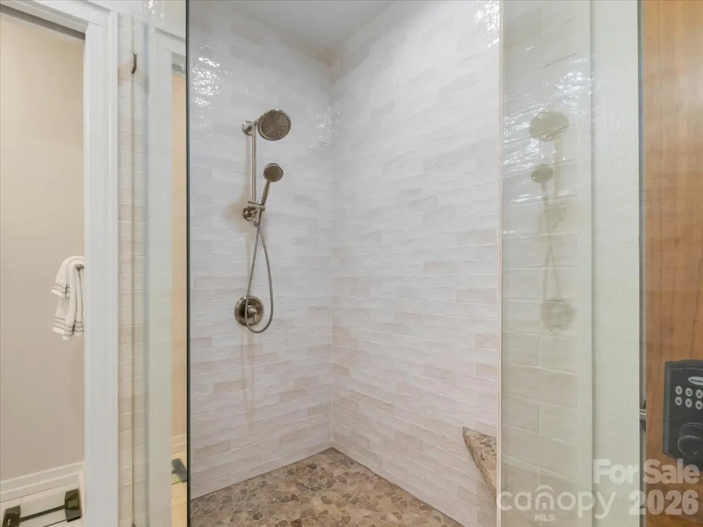 45 Creekside Way #I301 Burnsville, NC 28714