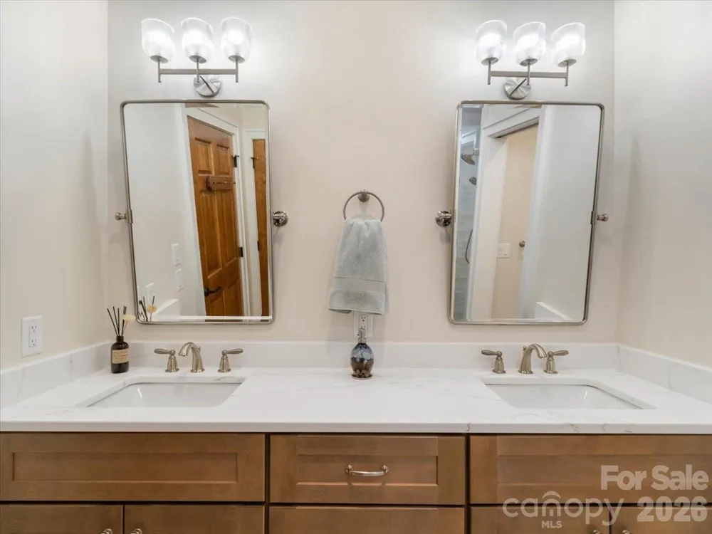 45 Creekside Way #I301 Burnsville, NC 28714