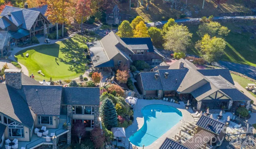 45 Creekside Way #I301 Burnsville, NC 28714