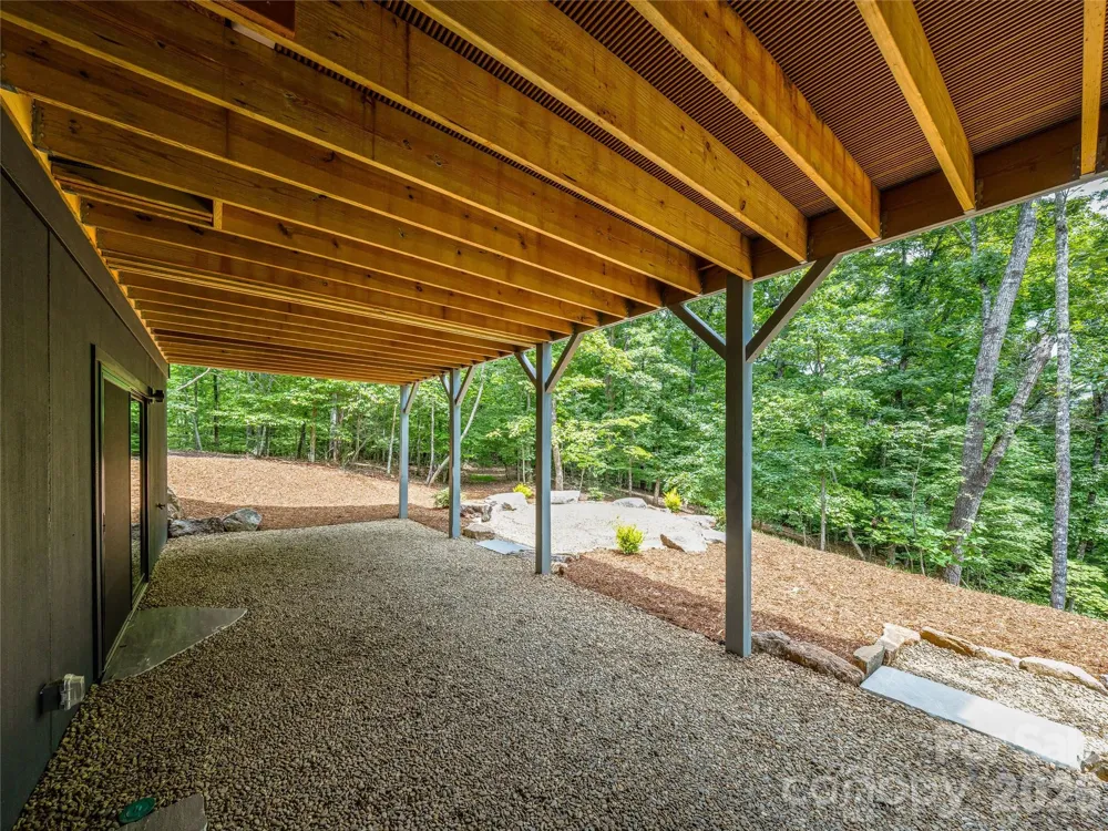 1180 West Lake Road Marion, NC 28752