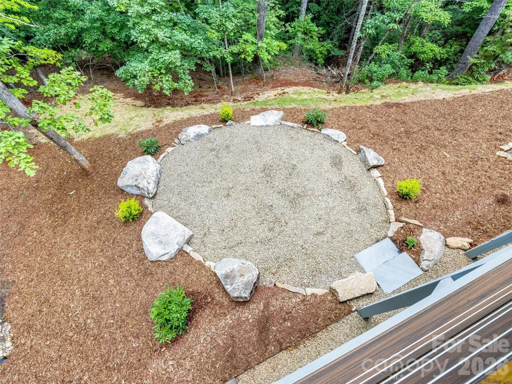1180 West Lake Road Marion, NC 28752