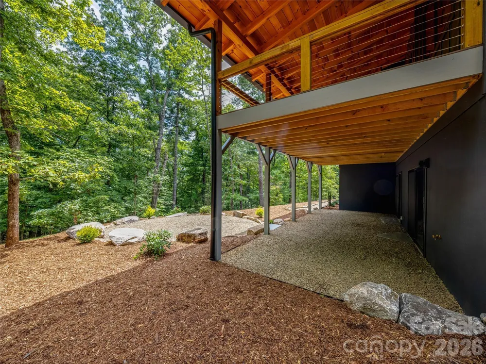 1180 West Lake Road Marion, NC 28752
