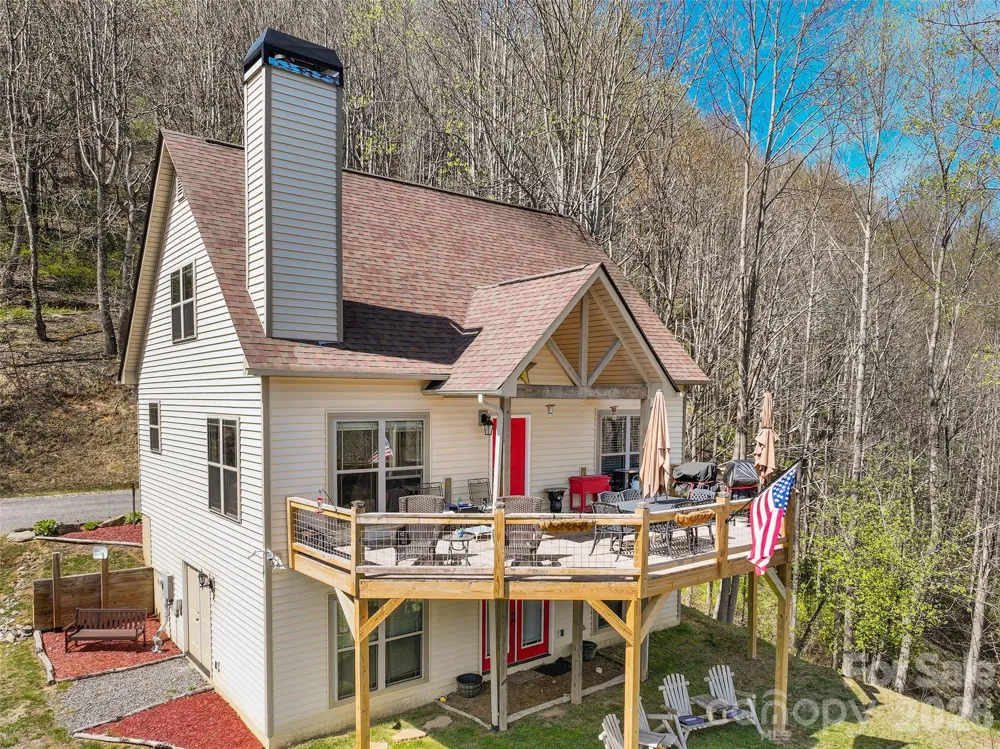 4823 Max Patch Road Clyde, NC 28721