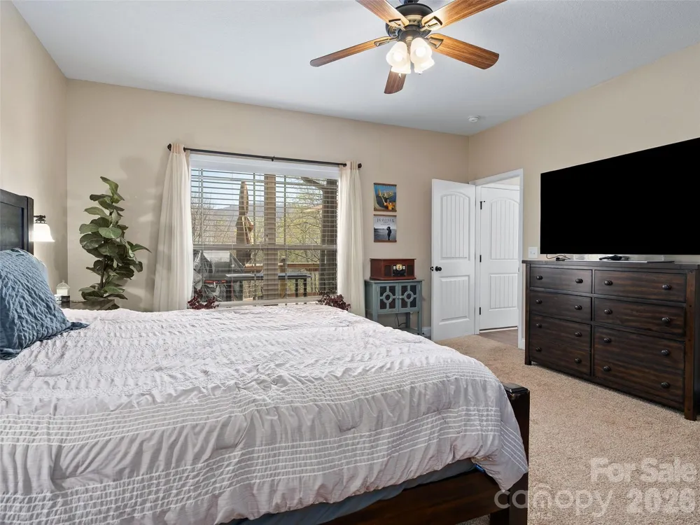 4823 Max Patch Road Clyde, NC 28721