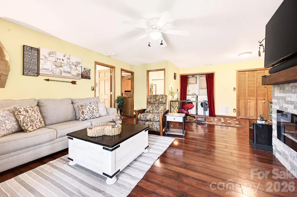 8 Blue Sky Drive Leicester, NC 28748